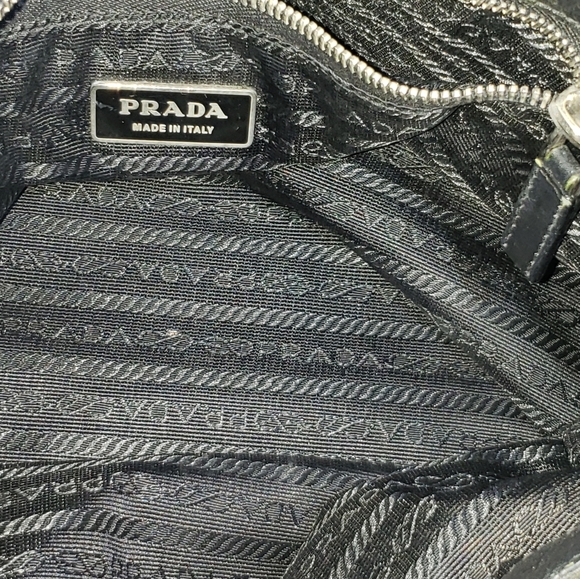 PRADA HND BAG - Picture 6 of 8